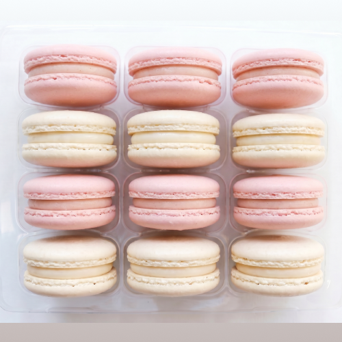 It’s a Girl Macaron Box